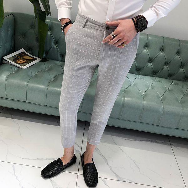 2018 england style plaid men pants summer thin fashion calf-length trousers male black gray men's slim fit casual suit pants
2018 england style plaid men pants summer thin fashion calf-length trousers male black gray men's slim fit casual suit pants