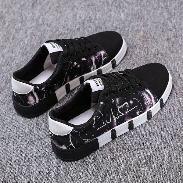 2019 casual fashion skateboarding shoes comfortable outdoor men sports shoes canvas wild couple models 35-44, Black
2019 casual fashion skateboarding shoes comfortable outdoor men sports shoes canvas wild couple models 35-44, Black