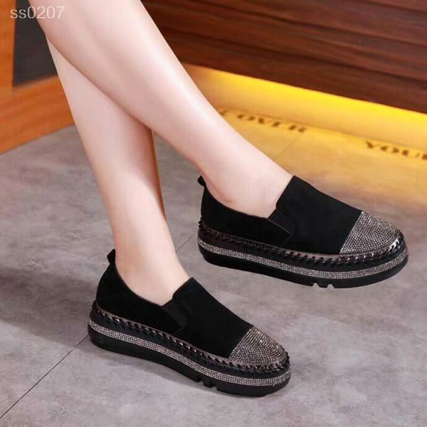 2020 fashion korean leather flat women's rhinestone thick-soled casual shoes leather muffin thick-soled lazy shoes factory direct sales, Black
2020 fashion korean leather flat women's rhinestone thick-soled casual shoes leather muffin thick-soled lazy shoes factory direct sales, Black