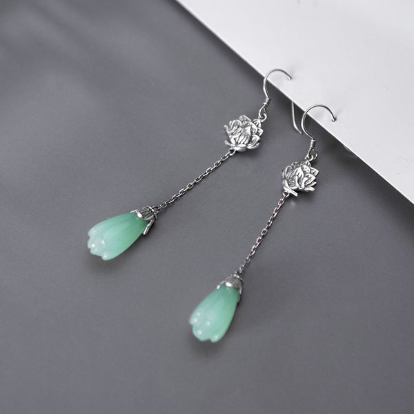 authentic vintage style thai silver temperament jewelry lotus green zirconia dangle earrings for women lady daughter gift
authentic vintage style thai silver temperament jewelry lotus green zirconia dangle earrings for women lady daughter gift