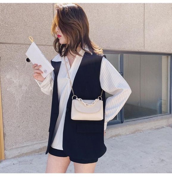 2020 new women's large-capacity simple ladies shoulder bag fashion korean version of women's underarm bag
2020 new women's large-capacity simple ladies shoulder bag fashion korean version of women's underarm bag