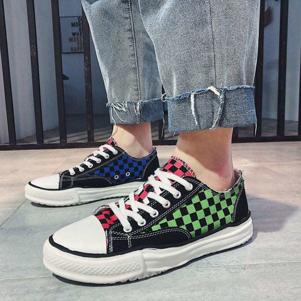 canvas shoes male student's korean-style versatile harajuku-style black and white lattices ins flat shoe young men's chic skate
canvas shoes male student's korean-style versatile harajuku-style black and white lattices ins flat shoe young men's chic skate