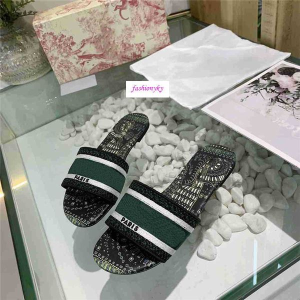 fashion new 2020 dazzle flowers trendy bohemia women slippers fashion letter embroidery lady sandal size 35, Black
fashion new 2020 dazzle flowers trendy bohemia women slippers fashion letter embroidery lady sandal size 35, Black