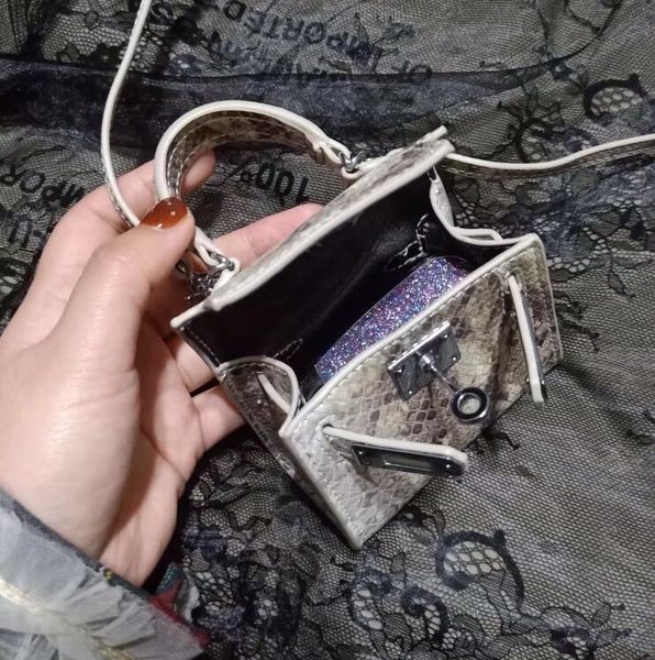 new designer luxury handbags purses mini shoulder bag girl corssbody bag lipstick bags children Kelly bags ladies summer
new designer luxury handbags purses mini shoulder bag girl corssbody bag lipstick bags children Kelly bags ladies summer