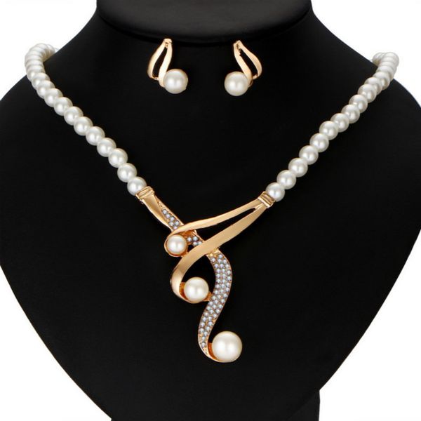ювелирные наборы hot vintage сымитированного pearl для женщин свадебных кристалл ожерелья серьги цвета золота african набор высокого качеств, Silver
ювелирные наборы hot vintage сымитированного pearl для женщин свадебных кристалл ожерелья серьги цвета золота african набор высокого качеств, Silver
