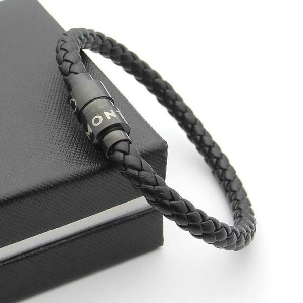316L Titanium Steel Men Magnetic Buckle Genuine Leather Braid Bracelet In 20cm For Man Bangle 18k Real Gold Charm Bracelet Jewel
316L Titanium Steel Men Magnetic Buckle Genuine Leather Braid Bracelet In 20cm For Man Bangle 18k Real Gold Charm Bracelet Jewel