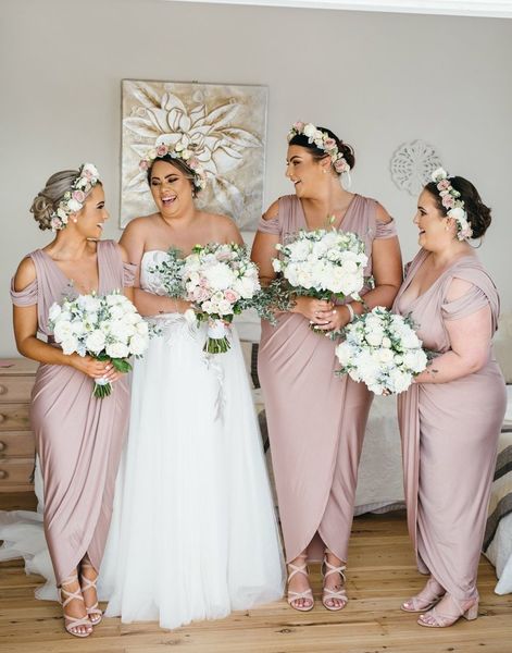 2021 v-neck short sleeves sheath bridesmaids dresses split front ankle length honor of maid 2019 vestidos de bridesmaids gowns, White;pink
2021 v-neck short sleeves sheath bridesmaids dresses split front ankle length honor of maid 2019 vestidos de bridesmaids gowns, White;pink