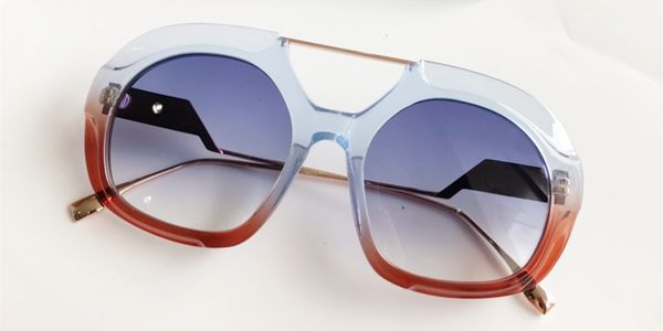 women's oversized square sunglasses brand designer fashion transparent crystal frame sun glasses 2020 shiny glasses, White;black
women's oversized square sunglasses brand designer fashion transparent crystal frame sun glasses 2020 shiny glasses, White;black
