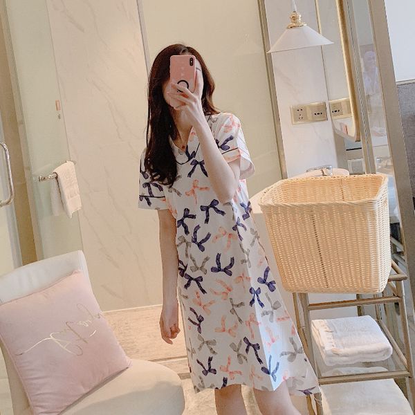 фотосессия # ночная рубашка женское лето чистый хлопок, короткий рукав v-образным вырезом бант пижамы * миди-юбка летнее платье 602 #
фотосессия # ночная рубашка женское лето чистый хлопок, короткий рукав v-образным вырезом бант пижамы * миди-юбка летнее платье 602 #