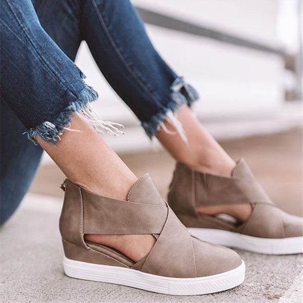 eoeodoit autumn pumps shoes women med wedges heel leather sandals summer pointy toe back zip side hollow shoes plus size 43, Black
eoeodoit autumn pumps shoes women med wedges heel leather sandals summer pointy toe back zip side hollow shoes plus size 43, Black