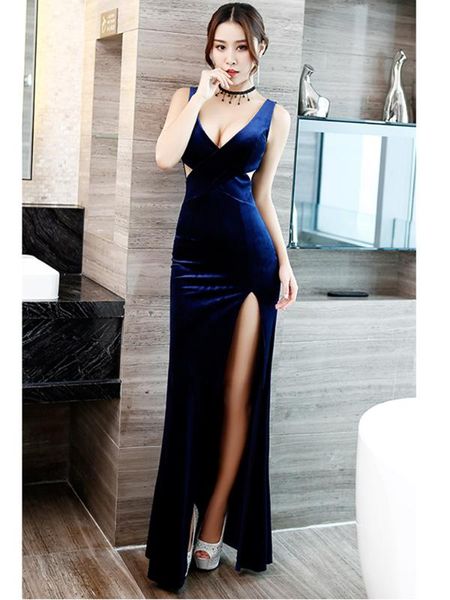 night field condole belt long dress new velvet large size hollow out temperament nightclub evening dress v-neck gown, White;black
night field condole belt long dress new velvet large size hollow out temperament nightclub evening dress v-neck gown, White;black