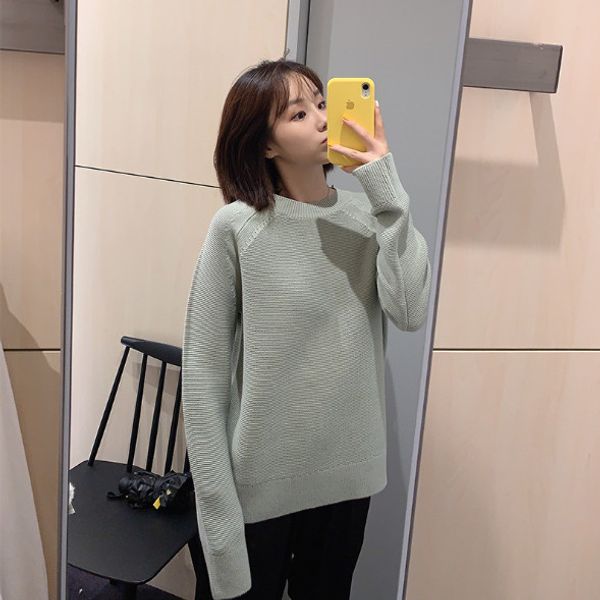 autumn winter female o neck knitted sweater women solid color sweater lady long sleeve knitted pullover casual jumper, White;black
autumn winter female o neck knitted sweater women solid color sweater lady long sleeve knitted pullover casual jumper, White;black