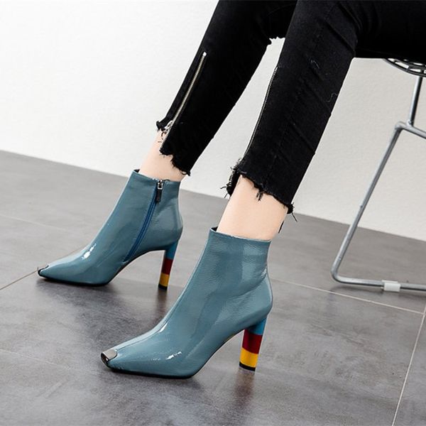 2019 winter new high-heeled boots women's fashion simple solid color thick heel metal decorative comfortable casual boots, Black
2019 winter new high-heeled boots women's fashion simple solid color thick heel metal decorative comfortable casual boots, Black