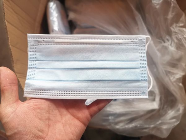 нетканые защитные маски антипылевые и вирусные одноразовые маски для лица с dhl freeship в течение 24 часов
нетканые защитные маски антипылевые и вирусные одноразовые маски для лица с dhl freeship в течение 24 часов