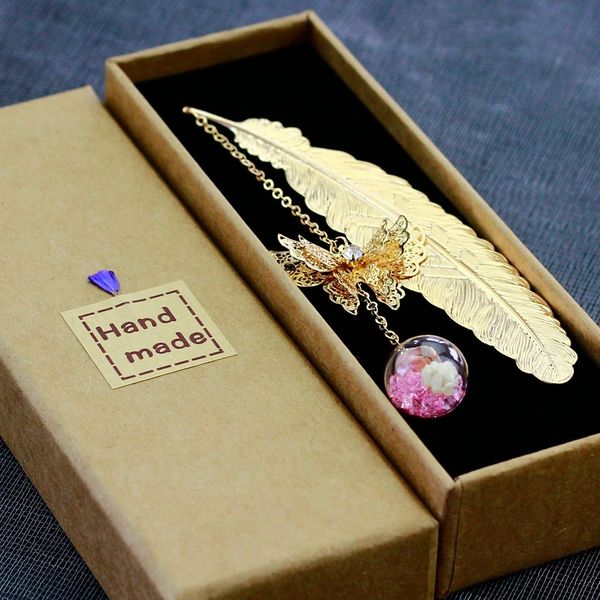 graduation gift bookmark metal feather love unique gold and silvery lucky charm wed favor with tassel
graduation gift bookmark metal feather love unique gold and silvery lucky charm wed favor with tassel