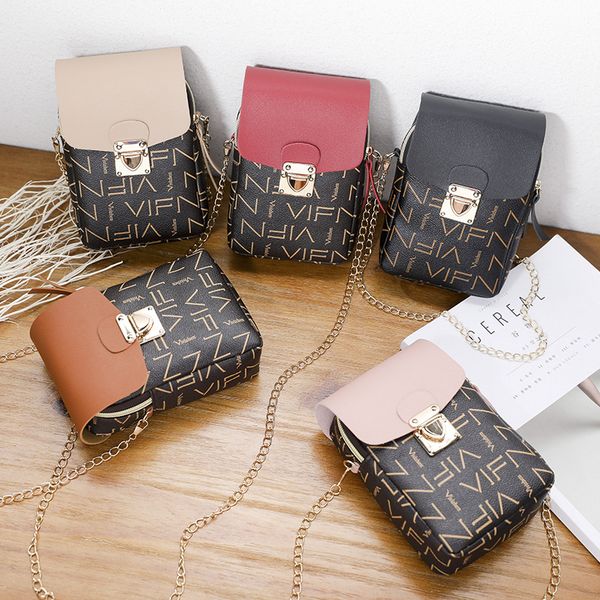 2020 newpu bag backpack travel bag handbag women small square shoulder clear transparent pu composite messenger bags
2020 newpu bag backpack travel bag handbag women small square shoulder clear transparent pu composite messenger bags
