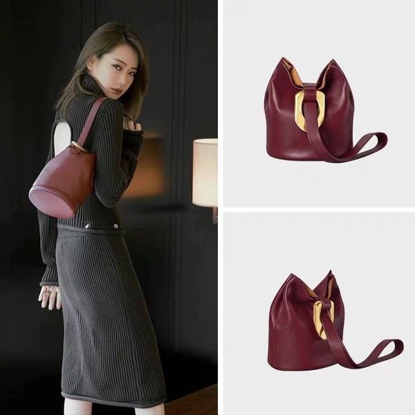 drop bag in genuine leather petite bucket bags with a loop strap real leather sling shoulder bags handbags
drop bag in genuine leather petite bucket bags with a loop strap real leather sling shoulder bags handbags