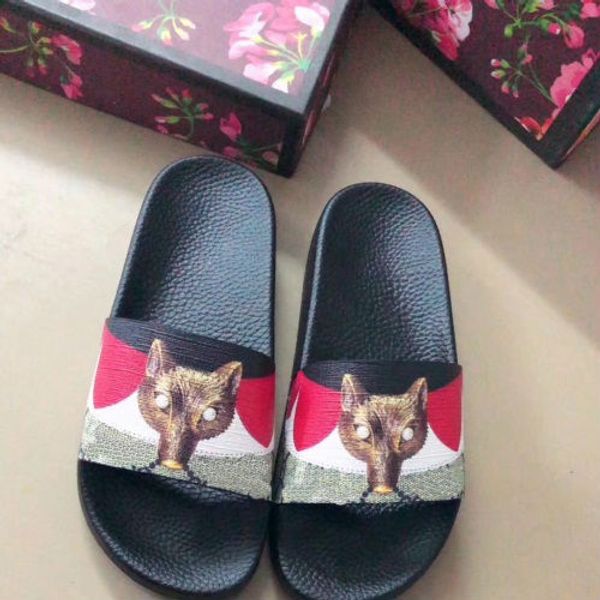 2019 designer sandals size 35-48 tiger snake flower slippers slip on rubber leather slipper with orange box luxury slipper, Black
2019 designer sandals size 35-48 tiger snake flower slippers slip on rubber leather slipper with orange box luxury slipper, Black