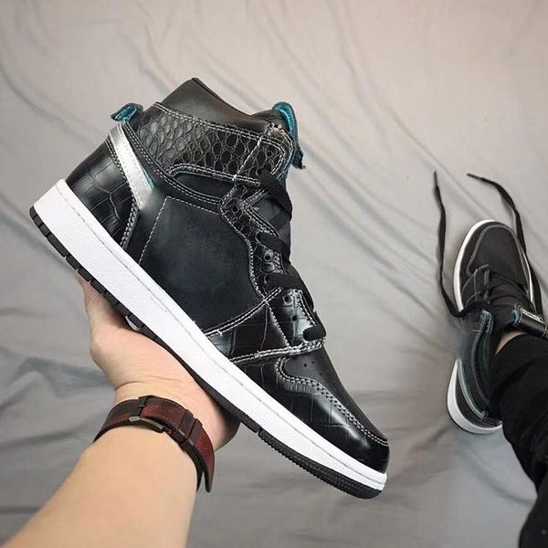 chicago crystal 1 basketball shoes mens 1s og mid sport sneakers mandarin duck trainers rookie of the year patent sneakers designer shoes
chicago crystal 1 basketball shoes mens 1s og mid sport sneakers mandarin duck trainers rookie of the year patent sneakers designer shoes
