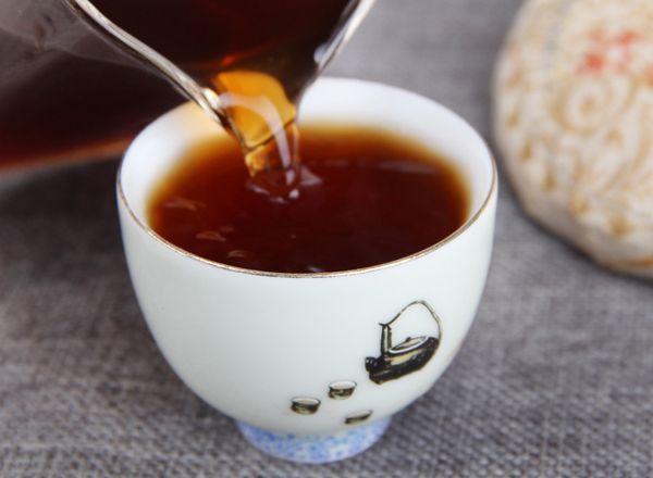 2019 yunnan ripe pu'er, qizi bing cha mini pu'er jinya shu pu-erh, golden buds imperial ripe pu'er cake 100g
2019 yunnan ripe pu'er, qizi bing cha mini pu'er jinya shu pu-erh, golden buds imperial ripe pu'er cake 100g