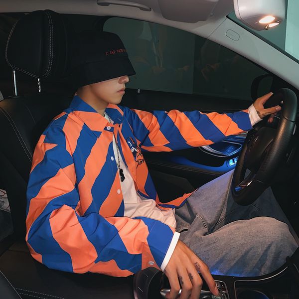 2019 spring and autumn new hong style youth popular striped print loose long-sleeved shirt jacket blue / purple -5xl, White;black
2019 spring and autumn new hong style youth popular striped print loose long-sleeved shirt jacket blue / purple -5xl, White;black