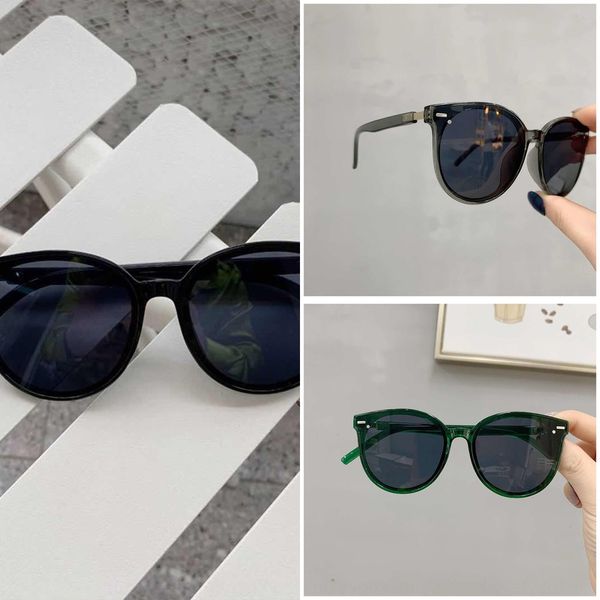 2020 children's rivet sun glasses men's and women's fashion girl's baby travel street p sunshade glasses, Blue
2020 children's rivet sun glasses men's and women's fashion girl's baby travel street p sunshade glasses, Blue