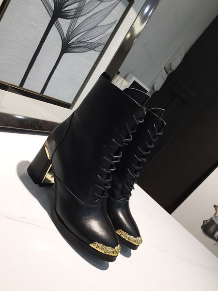 2019 paris designer winter new luxury women shoes martin boots leather zipper short boots ankle boots, Black
2019 paris designer winter new luxury women shoes martin boots leather zipper short boots ankle boots, Black