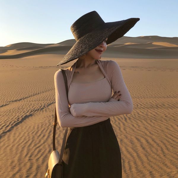 retro hepburn style elegant hanging shoulder square long sleeve slim women sweater fashion, White;black
retro hepburn style elegant hanging shoulder square long sleeve slim women sweater fashion, White;black