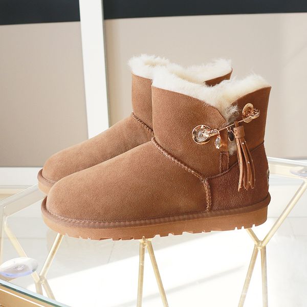 100% natural fur boots women genuine sheepskin leather snow boots fashion winter woman's ankle shoes warm wool, Black
100% natural fur boots women genuine sheepskin leather snow boots fashion winter woman's ankle shoes warm wool, Black