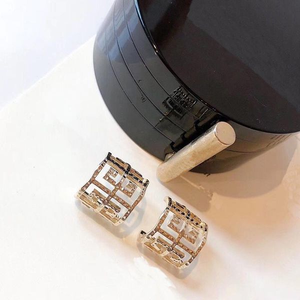 c2005 women's geometric ear stud with individual half circle stud earrings of refined brass 925 silver needle temperament earrings, Golden;silver
c2005 women's geometric ear stud with individual half circle stud earrings of refined brass 925 silver needle temperament earrings, Golden;silver