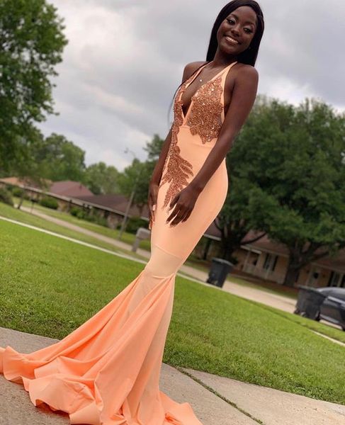 2019 halter satin mermaid long prom dresses deep v neck lace applique beaded sweep train evening party gowns, Black
2019 halter satin mermaid long prom dresses deep v neck lace applique beaded sweep train evening party gowns, Black