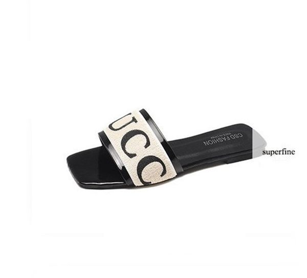 women designer slippers new fashion letter flattened bottom outdoor womens designers shoes white black colors luxury slippers famous quality
women designer slippers new fashion letter flattened bottom outdoor womens designers shoes white black colors luxury slippers famous quality