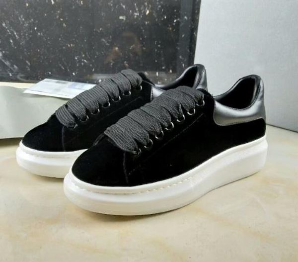 2020 luxury fashion black velvet suede designer shoes mens womens shoes sneakers white pink flat casual party shoes platform trainers
2020 luxury fashion black velvet suede designer shoes mens womens shoes sneakers white pink flat casual party shoes platform trainers