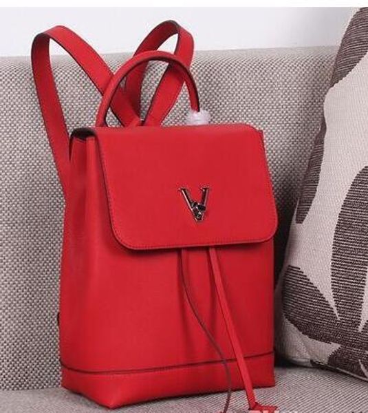 wholesale-backpack soft calf leather exterior microfiber lining leather handletwist lock closure adjustable shoulder strap
wholesale-backpack soft calf leather exterior microfiber lining leather handletwist lock closure adjustable shoulder strap