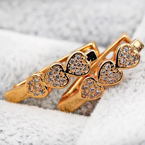 korean luxury jewelry women hoop earrings three heart shape gold earrings zircon hoops gift lady obs1624, Golden;silver
korean luxury jewelry women hoop earrings three heart shape gold earrings zircon hoops gift lady obs1624, Golden;silver