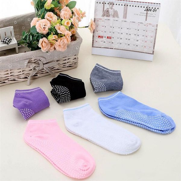yoga socks non slip massage ankle women pilates fitness colorful toe durable dance grip exercise printed gym dance sport socks st298, Black
yoga socks non slip massage ankle women pilates fitness colorful toe durable dance grip exercise printed gym dance sport socks st298, Black
