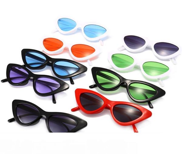 треугольник маленький кошачий глаз солнцезащитные очки сексуальные женщины океан фильм объектив классический cateye рамка черный красный отт, White;black 
треугольник маленький кошачий глаз солнцезащитные очки сексуальные женщины океан фильм объектив классический cateye рамка черный красный отт, White;black