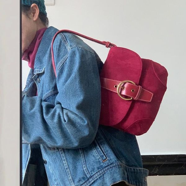vintage suede underarm bags shoulder street handbag faux suede leather messenger crosbody bags for women
vintage suede underarm bags shoulder street handbag faux suede leather messenger crosbody bags for women