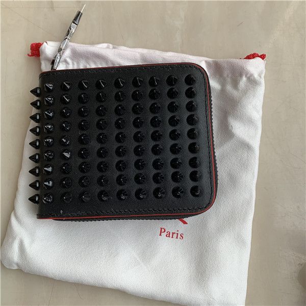 in fashion leather zipper square rivet retro wallet change multi-functional id card set banknote trend progressive rock men and women alike, Red;black
in fashion leather zipper square rivet retro wallet change multi-functional id card set banknote trend progressive rock men and women alike, Red;black