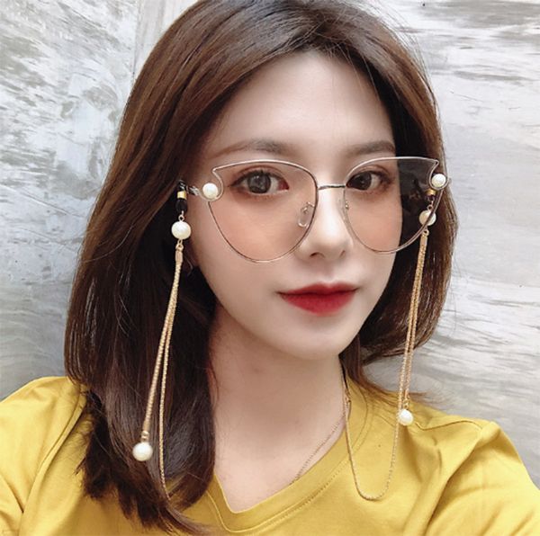 2019 european and american fashion new ladies retro street ssunglasses metal pearl chain sunglasses uv glasses ing, White;black
2019 european and american fashion new ladies retro street ssunglasses metal pearl chain sunglasses uv glasses ing, White;black