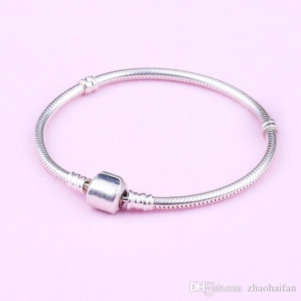 2018 new fashion silver bracelets genuine 925 sterling silver charms bracelets with clear cz snake chain diy jewelry
2018 new fashion silver bracelets genuine 925 sterling silver charms bracelets with clear cz snake chain diy jewelry