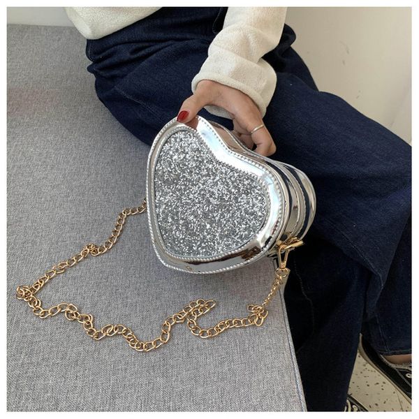 в форме сердца блесток сумки bling bling красный розовый черный цепи плеча кошелек день клатчи для свадьбы банкетный мешок
в форме сердца блесток сумки bling bling красный розовый черный цепи плеча кошелек день клатчи для свадьбы банкетный мешок