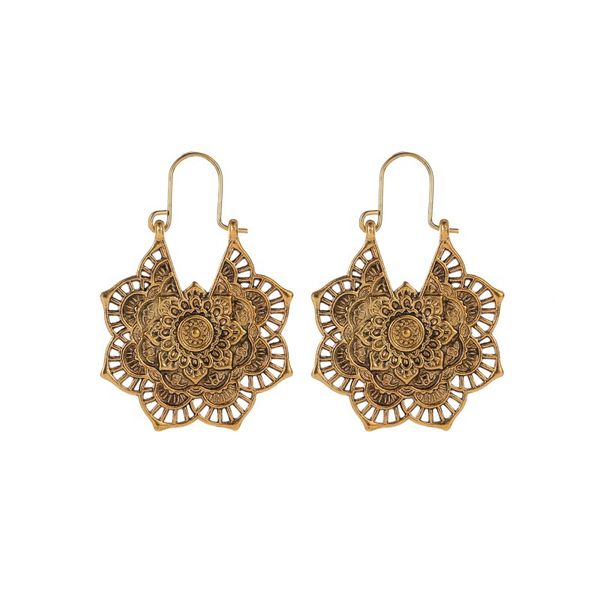 new fashion earrings bohemian alloy flower earrings carved palace style women, Silver
new fashion earrings bohemian alloy flower earrings carved palace style women, Silver