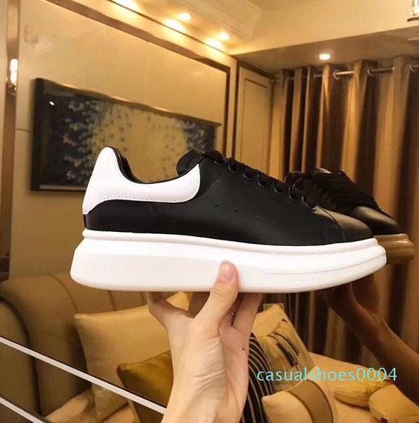 designer men shoes fashion luxury women shoes men's leather lace up platform oversized sole sneakers white black casual shoes with box 
designer men shoes fashion luxury women shoes men's leather lace up platform oversized sole sneakers white black casual shoes with box