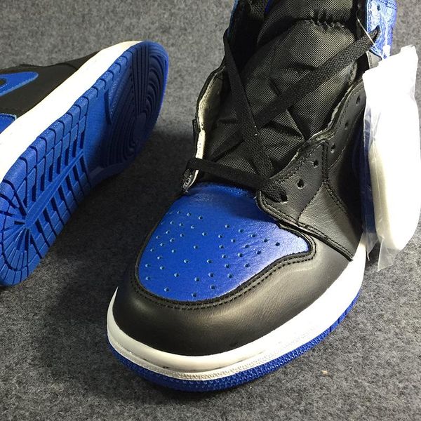 air 1 high og royal 555088-007 1s i kicks women men basketball sports shoes sneakers trainers good quality with original box us7-13, Black;white
air 1 high og royal 555088-007 1s i kicks women men basketball sports shoes sneakers trainers good quality with original box us7-13, Black;white