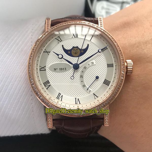 luxry classique 8788 8788br/12/986/dd00 white moon phase dial automatic mens watch rose gold diamonds case leather strap leisure watches, Slivery;brown
luxry classique 8788 8788br/12/986/dd00 white moon phase dial automatic mens watch rose gold diamonds case leather strap leisure watches, Slivery;brown