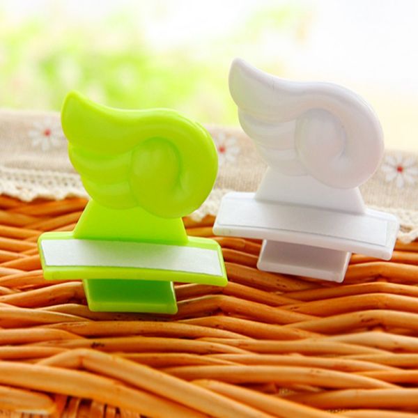 1 pcs toilet seat lifter toilet lid handle abs anti-dirty paste wing type cover flipper for bathroom
1 pcs toilet seat lifter toilet lid handle abs anti-dirty paste wing type cover flipper for bathroom