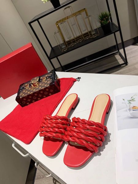 2020 summer the latest leather slippers luxury matte leather checked women shoes open-toed women flat heel sandals beach shoes xshfbcl, Blue;gray
2020 summer the latest leather slippers luxury matte leather checked women shoes open-toed women flat heel sandals beach shoes xshfbcl, Blue;gray