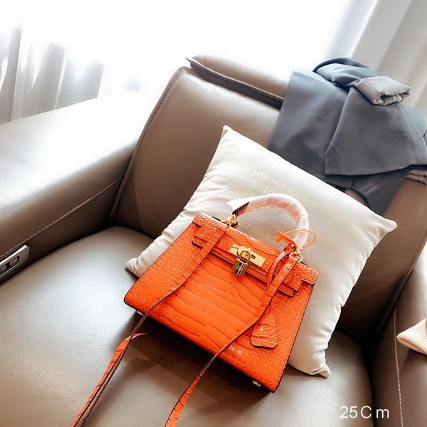 s02. new designer large capacity casual totes women purse and handbags luxury fashion shoulder messenger bag
s02. new designer large capacity casual totes women purse and handbags luxury fashion shoulder messenger bag