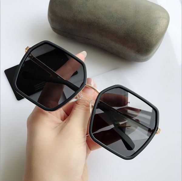 new fashion women sunglasses 4326 men sunglasses simple and generous men sun glasses outdoor uv400 protection eyewear with case, White;black
new fashion women sunglasses 4326 men sunglasses simple and generous men sun glasses outdoor uv400 protection eyewear with case, White;black